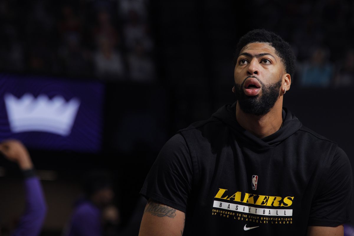 Anthony Davis of the Los Angeles Lakers warms up against the Sacramento Kings on April 2, 2021 at Golden 1 Center in Sacramento, California.