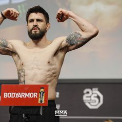 Carlos Condit poses at UFC 232 weigh-ins.