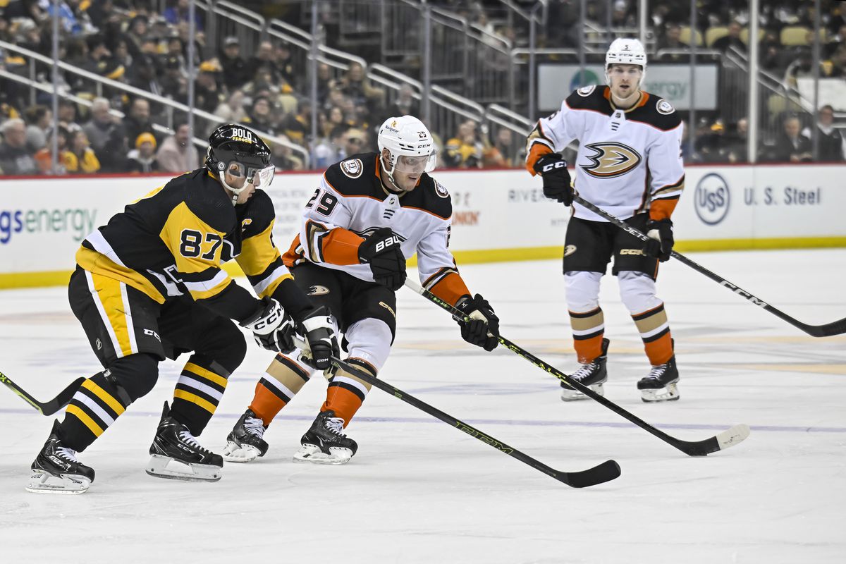 NHL: JAN 16 Ducks at Penguins