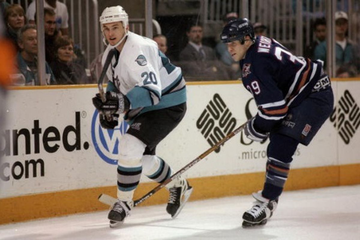 Jan 23 1998: Doug Weight in action against the San Jose Sharks during a game at the San Jose Arena in San Jose, California. 
Mandatory Credit: Otto Greule /Allsport Content © 2010 Getty Images All rights reserved.

