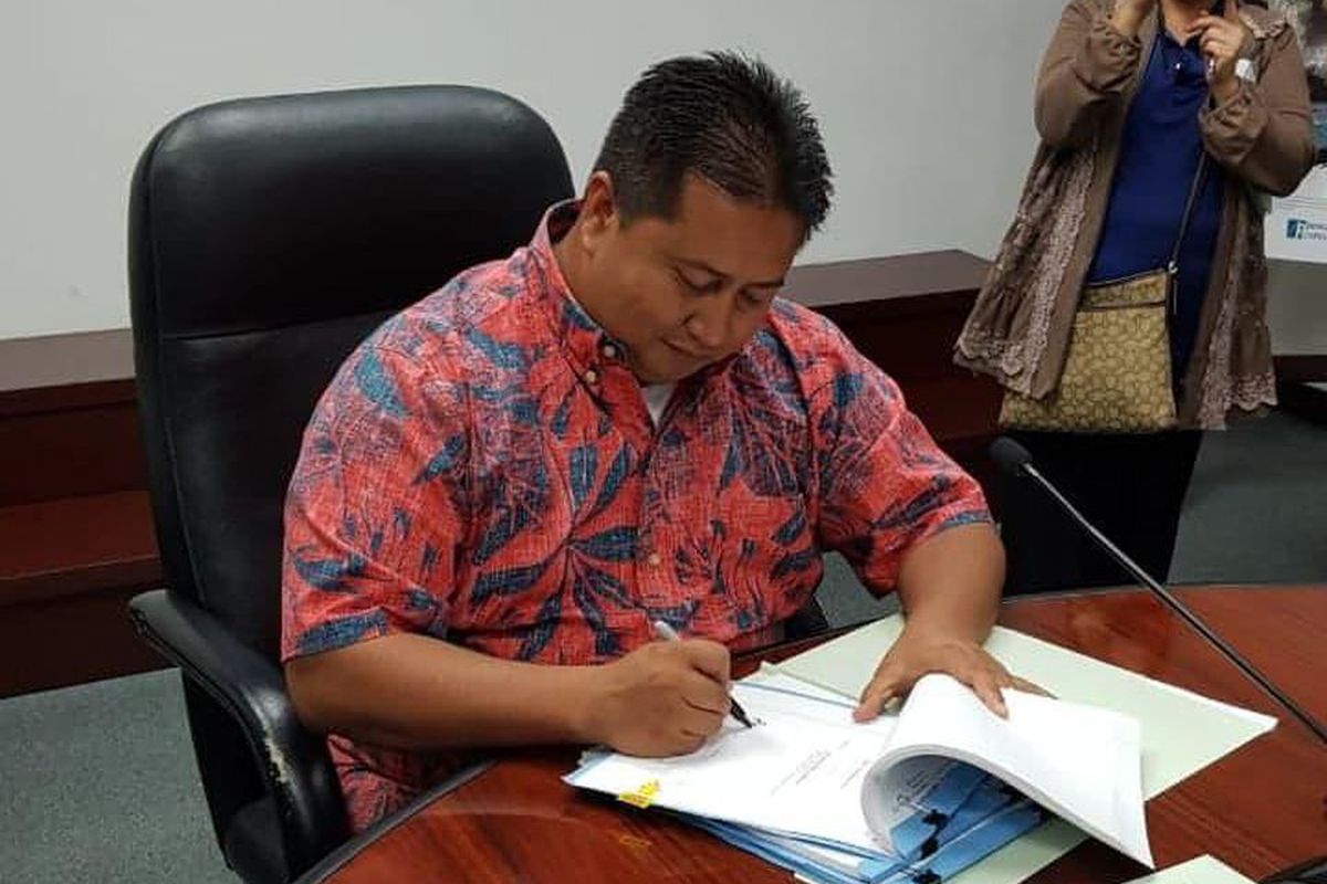 Northern Mariana Islands Gov. Ralph Torres (R) signs a bill fully legalizing marijuana.
