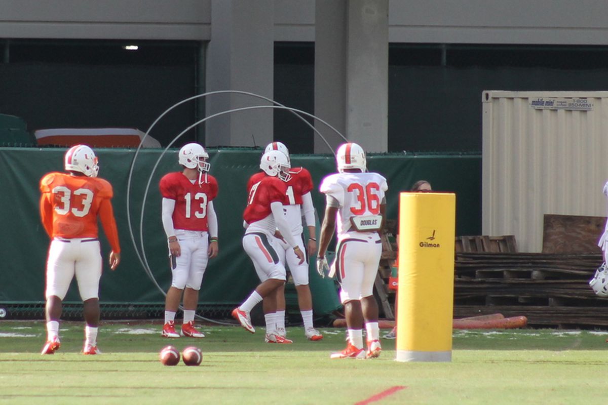 Stephen Morris throwing during practice today