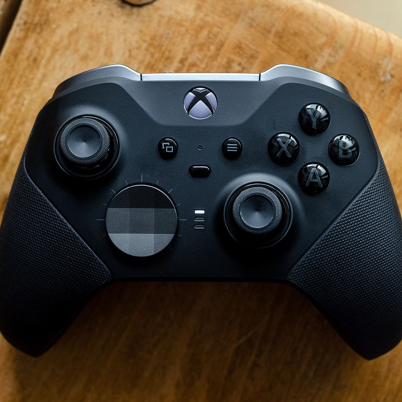 Mayor Cheetah Several Xbox Elite Wireless Controller Series 2 review - The Verge