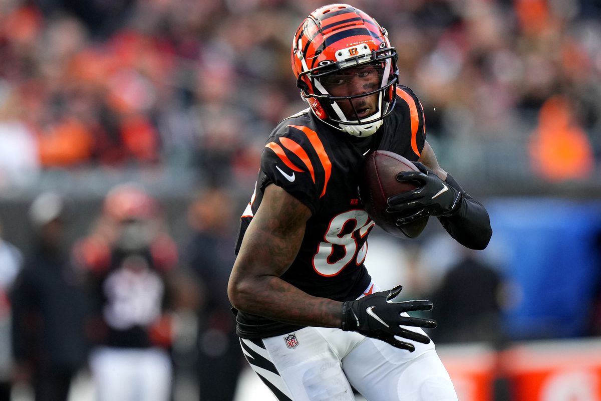 Cincinnati Bengals wide receiver Tee Higgins (85) turns downfield after completing a catch in the fourth quarter during a Week 13 NFL football game, Sunday, Dec. 5, 2021, at Paul Brown Stadium in Cincinnati.