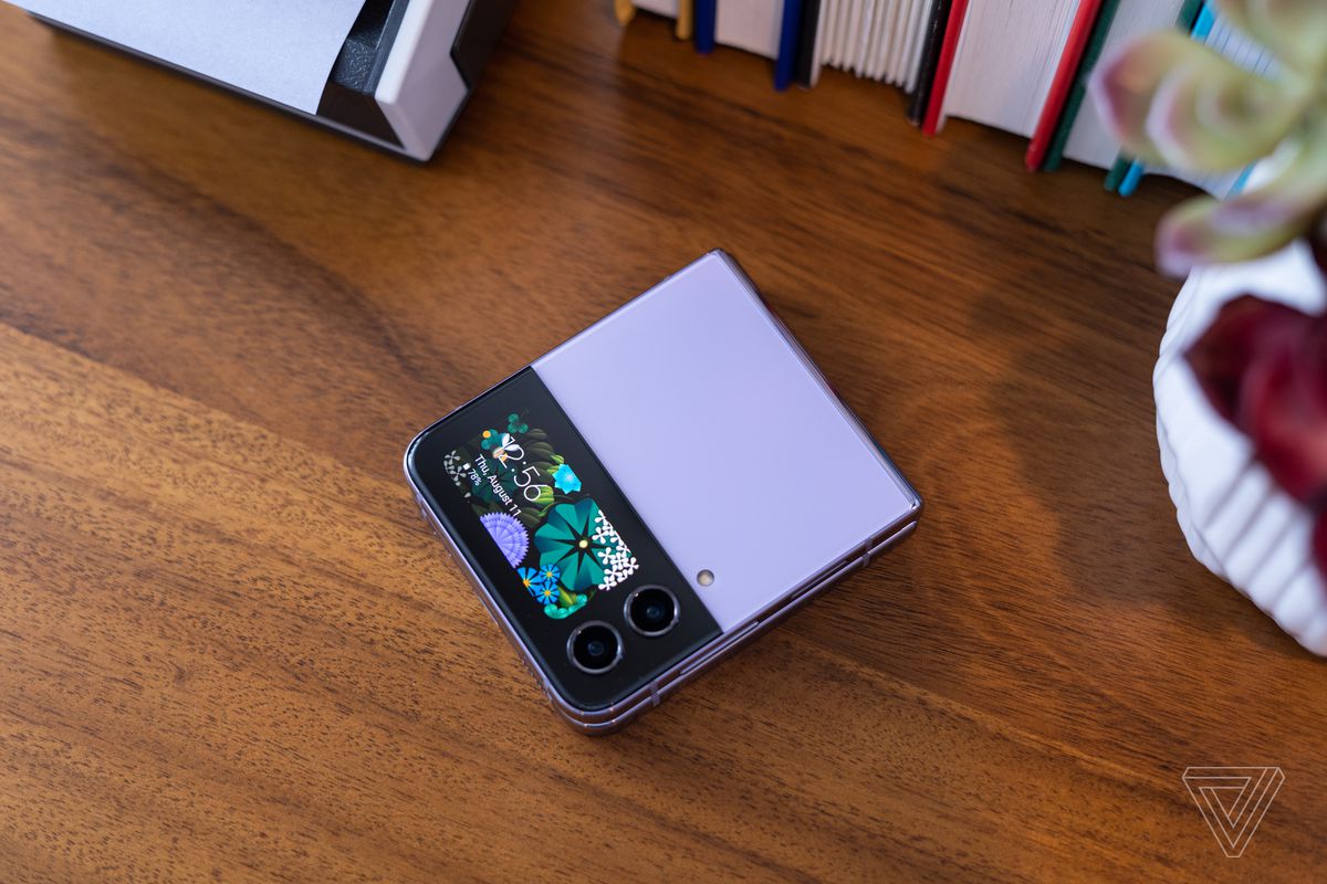 Galaxy Z Flip 4 on a desk