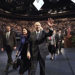 President Russell M. Nelson of The Church of Jesus Christ of Latter-day Saints and his wife, Sister Wendy Nelson, wave to students after a devotional at Brigham Young University’s Marriott Center in Provo, Utah, on Tuesday, Sept. 17, 2019.