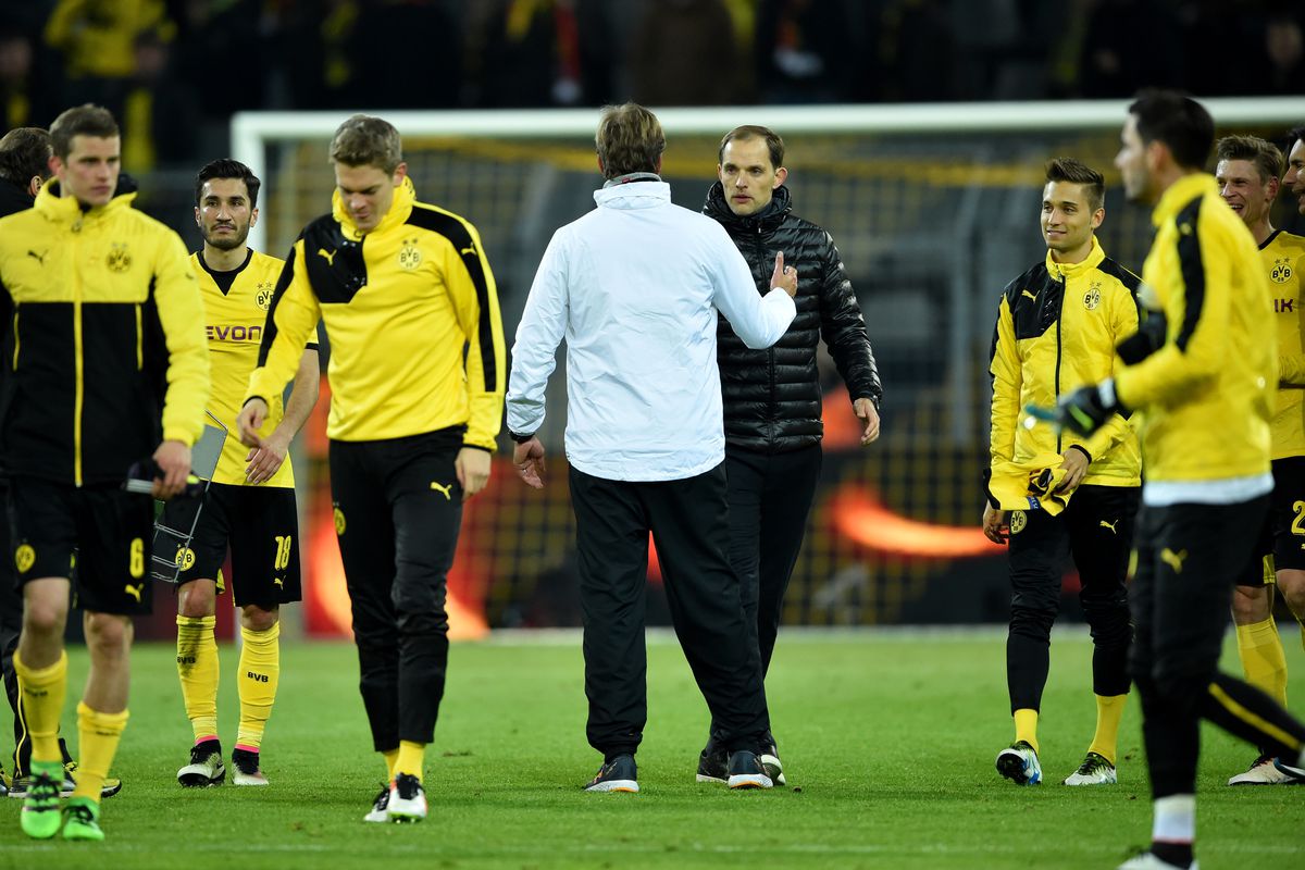 Klopp and Tuchel shake hands after the 1-1 draw.