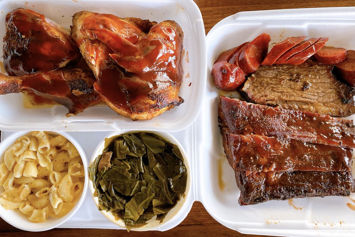 Beale’s Texas BBQ brings smoked meats galore to Huntington Beach.