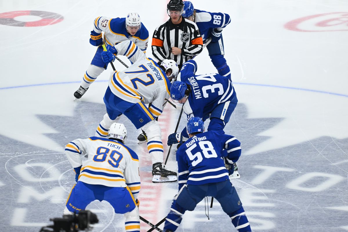 NHL: NOV 19 Sabres at Maple Leafs