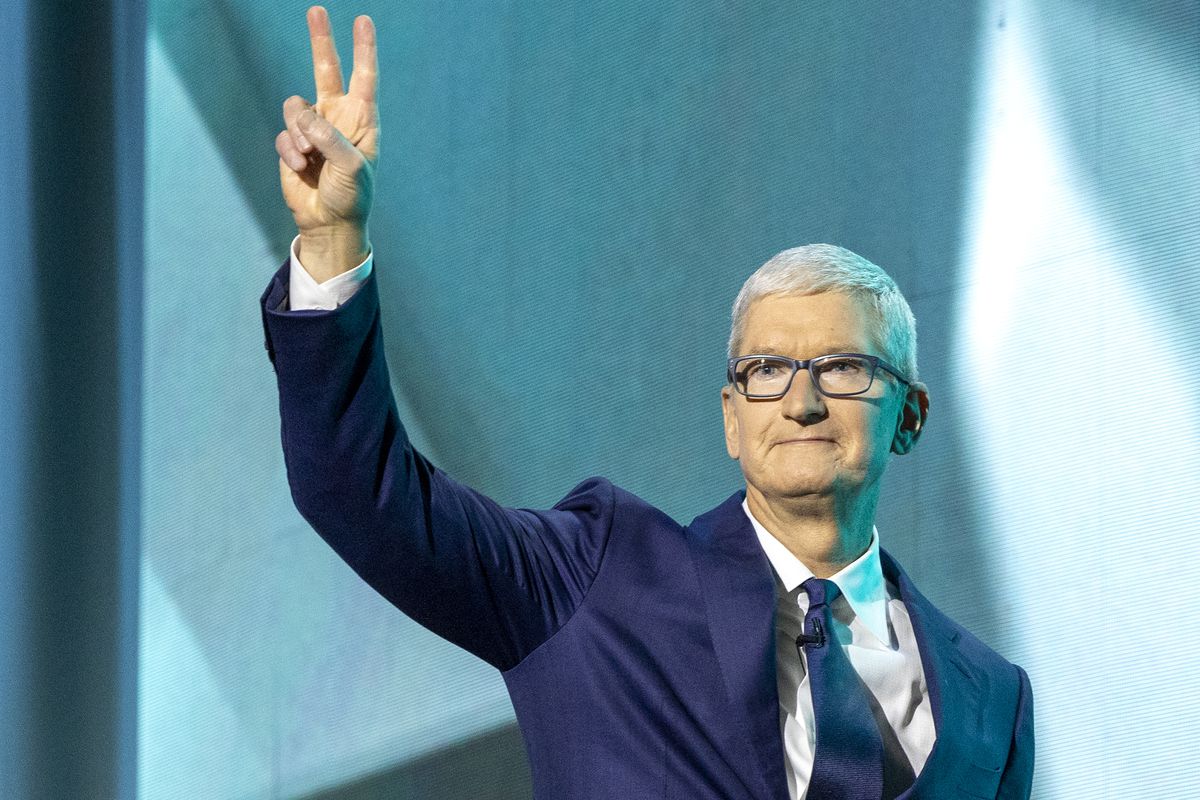 Apple CEO Tim Cook acknowledges the crowd as during the Silicon Slopes Summit.