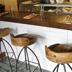 Belly on up to the raw bar for oysters, clams and more