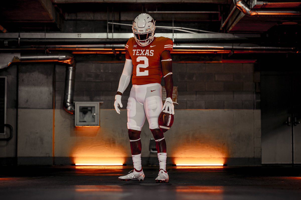 LOOK: Texas football teases new uniforms for 2022 season - Burnt