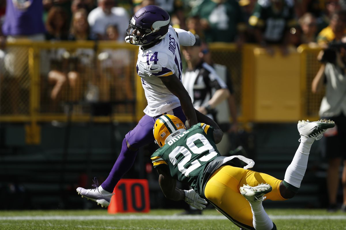 Minnesota Vikings wide receiver Stefon Diggs (14) broke Green Bay Packers defensive back Kentrell Brice (29) tackle scoring on a 75 yard forth quarter touchdown Sunday September 16, 2018 in Green Bay, WI. ] JERRY HOLT ‚Ä¢ jerry.holt@startribune.com.