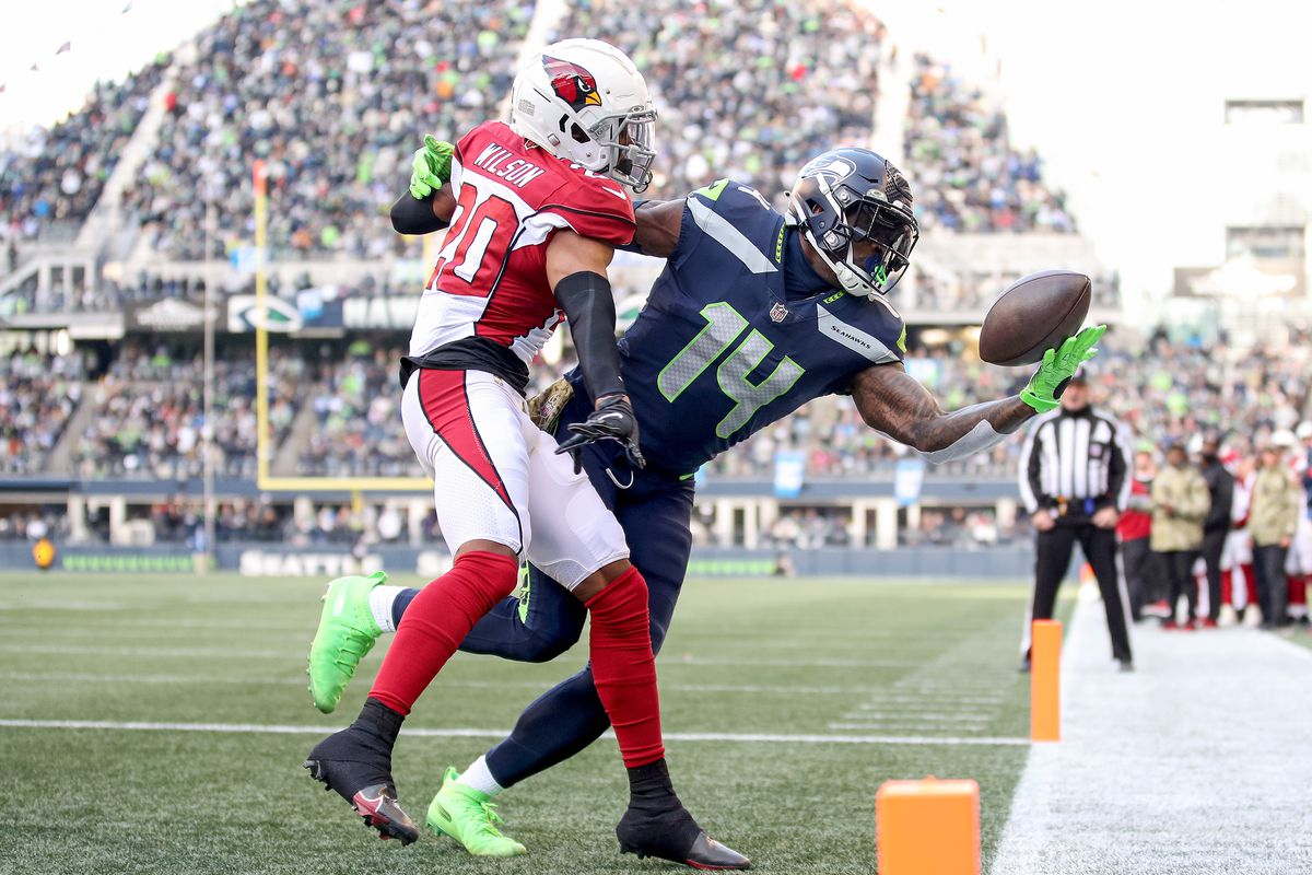 Seahawks vs. Cardinals TV schedule: Start time, TV channel, live stream,  odds for Week 6 - Field Gulls