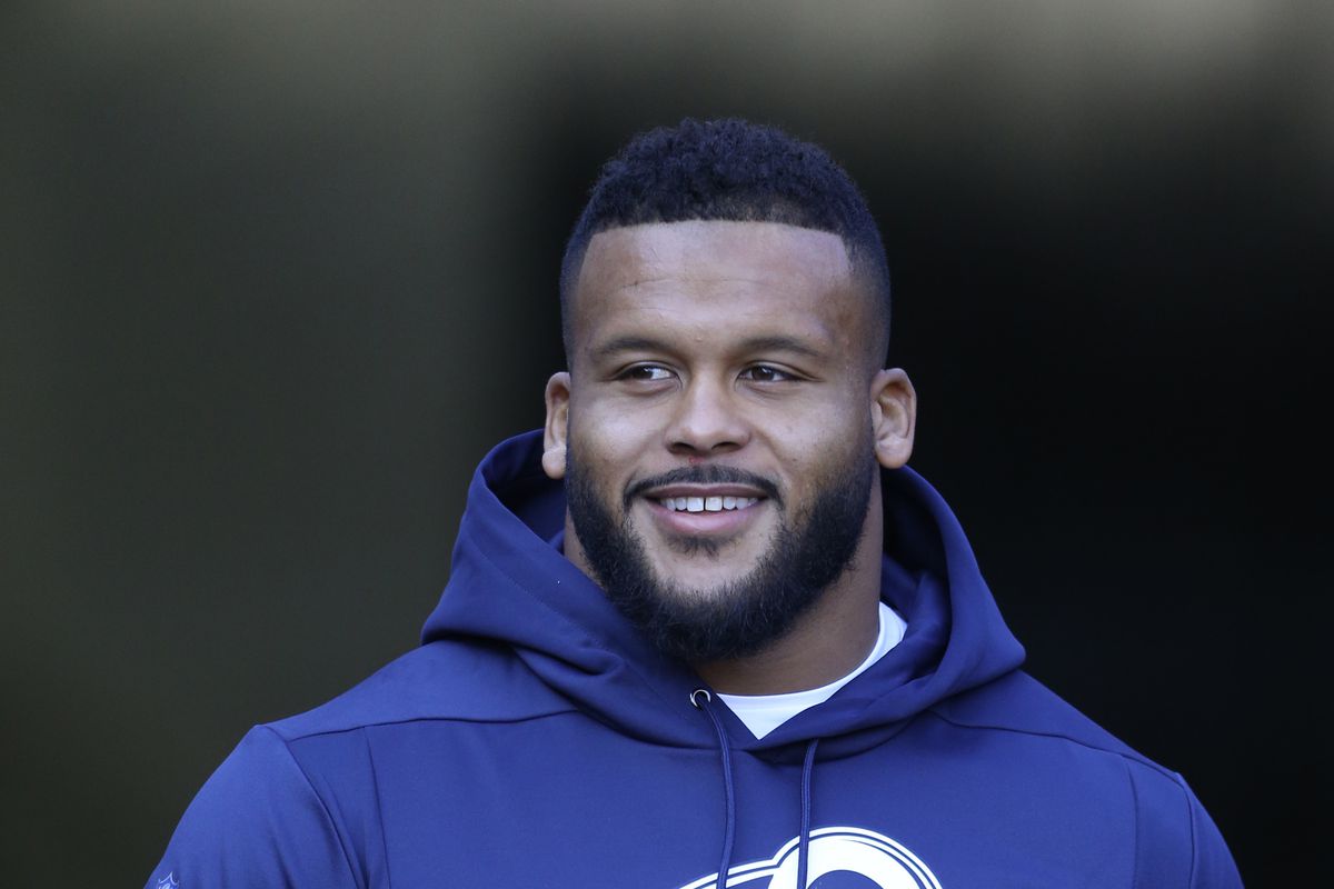 Los Angeles Rams DL Aaron Donald takes the field at Heinz Field to warm up against the Pittsburgh Steelers in Week 10, Nov. 10, 2019.