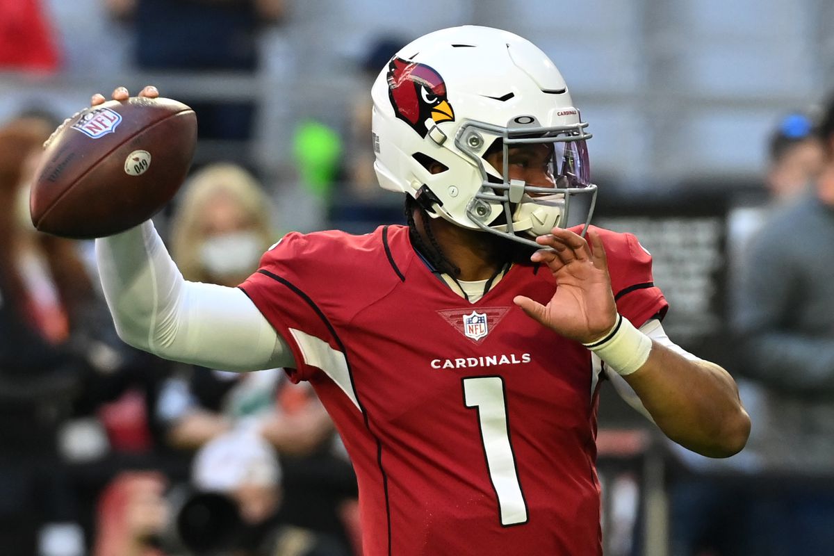 Kyler Murray #1 of the Arizona Cardinals prepares for a game against the Seattle Seahawks at State Farm Stadium on January 09, 2022 in Glendale, Arizona.
