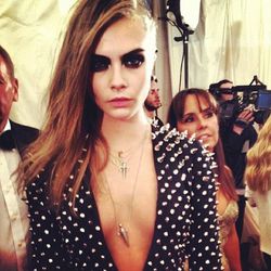 <a href="http://instagram.com/p/Y_VPQekbzn/">Cara Delevingne<a/> and Burberry and spikes. 