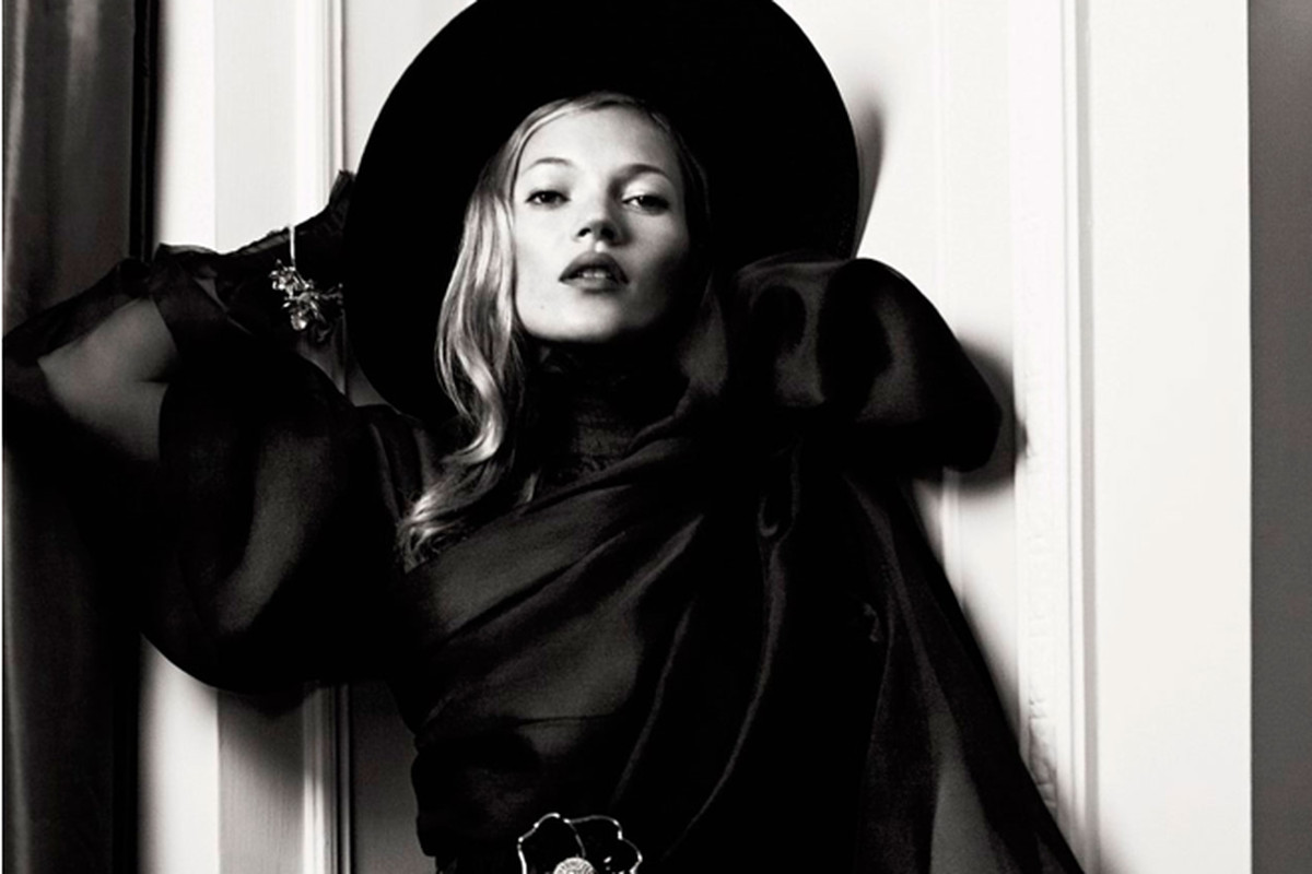 Image via <a href="http://www.vogue.co.uk/news/2013/02/19/kate-moss-named-hat-person-of-the-year---headwear-association">Vogue UK</a>
