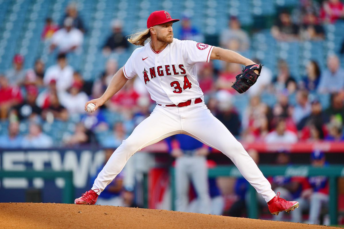 Los Angeles Angels starting pitcher Noah Syndergaard (34) throws against the Texas Rangers during the second inning at Angel Stadium.