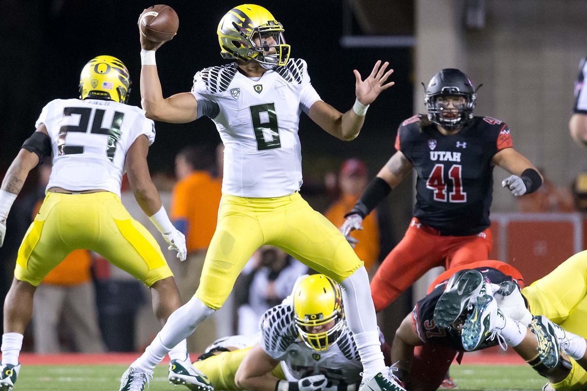 Oregon quarterback Marcus Mariota looked every bit the Heisman Trophy candidate in calmly leading his Ducks to a 51-27 rout of the hometown Utah Utes Saturday.