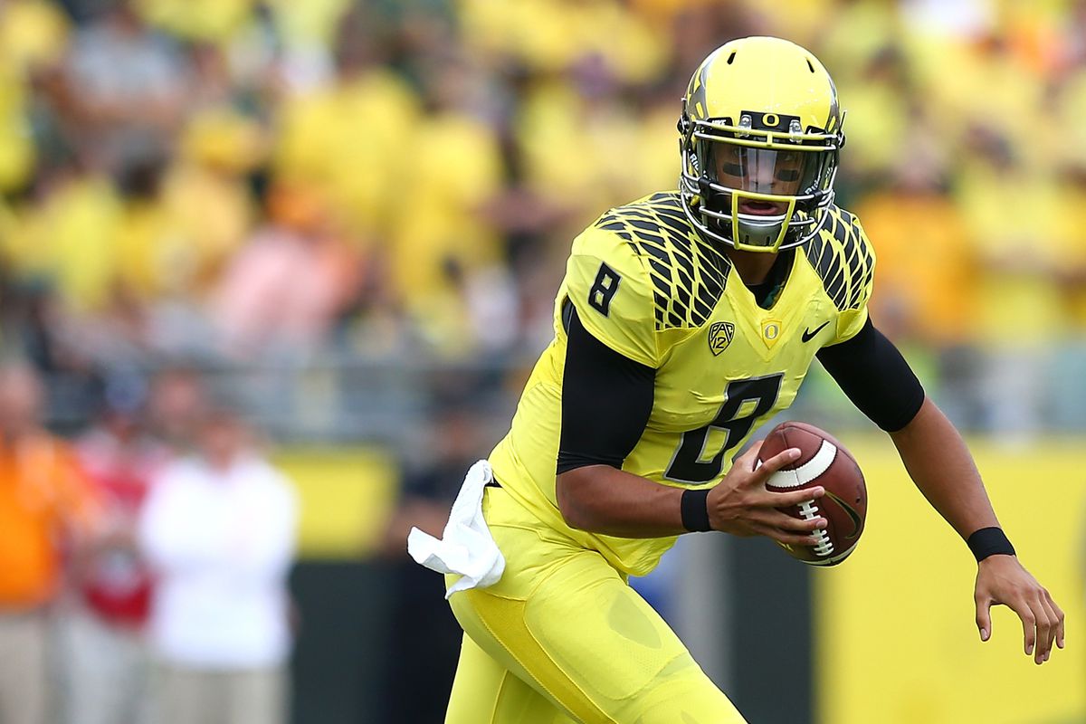 Marcus Mariota was in total control throughout Oregon's rout of Tennessee