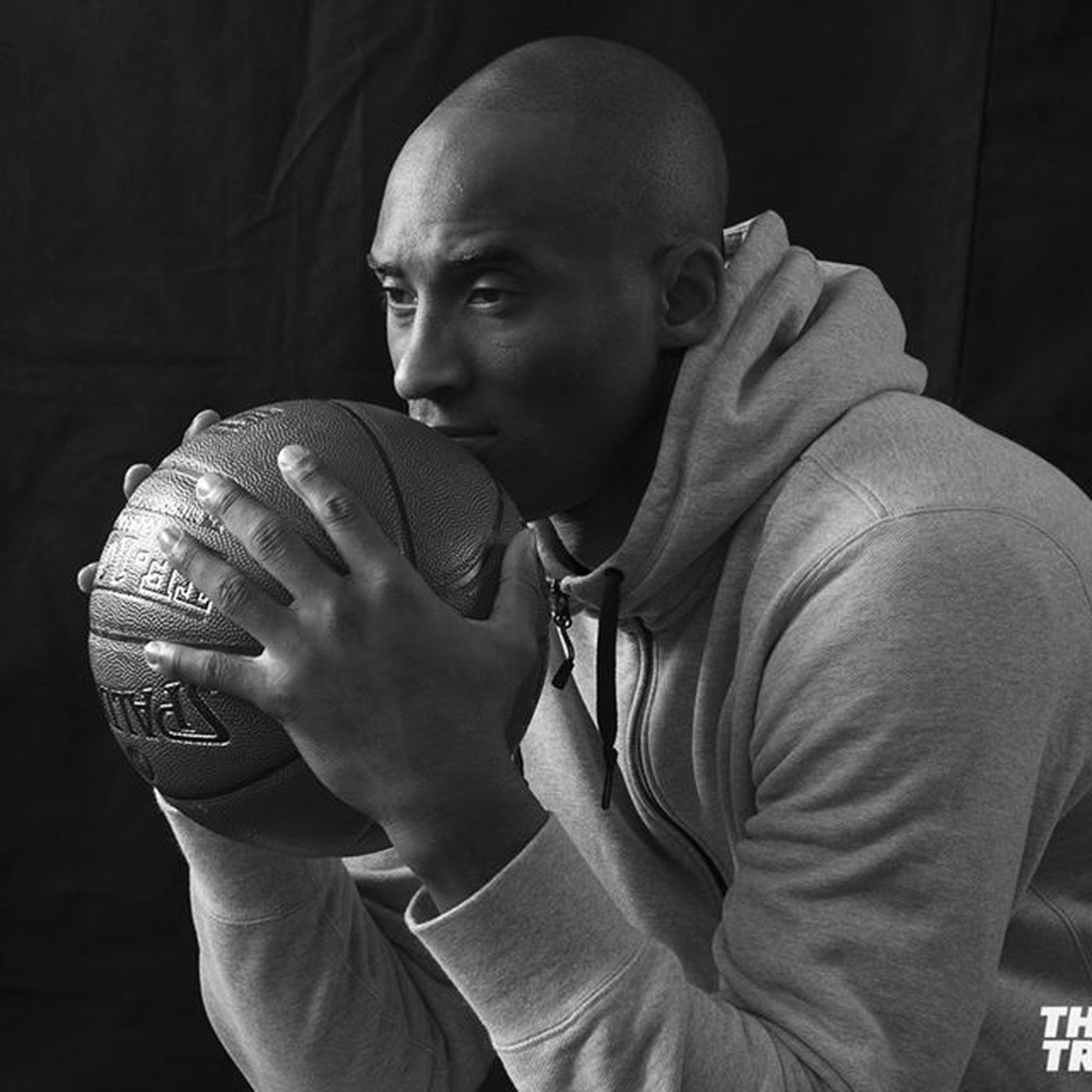 Kobe Bryant Takes NBA Retirement News to Twitter, Not TV. Chris Sacca Is  Pumped. - Vox