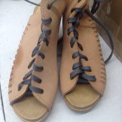Sandals, $20