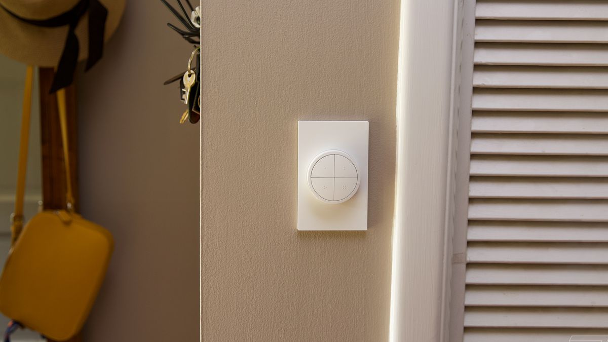 Hue’s new smart switch is for the superusers