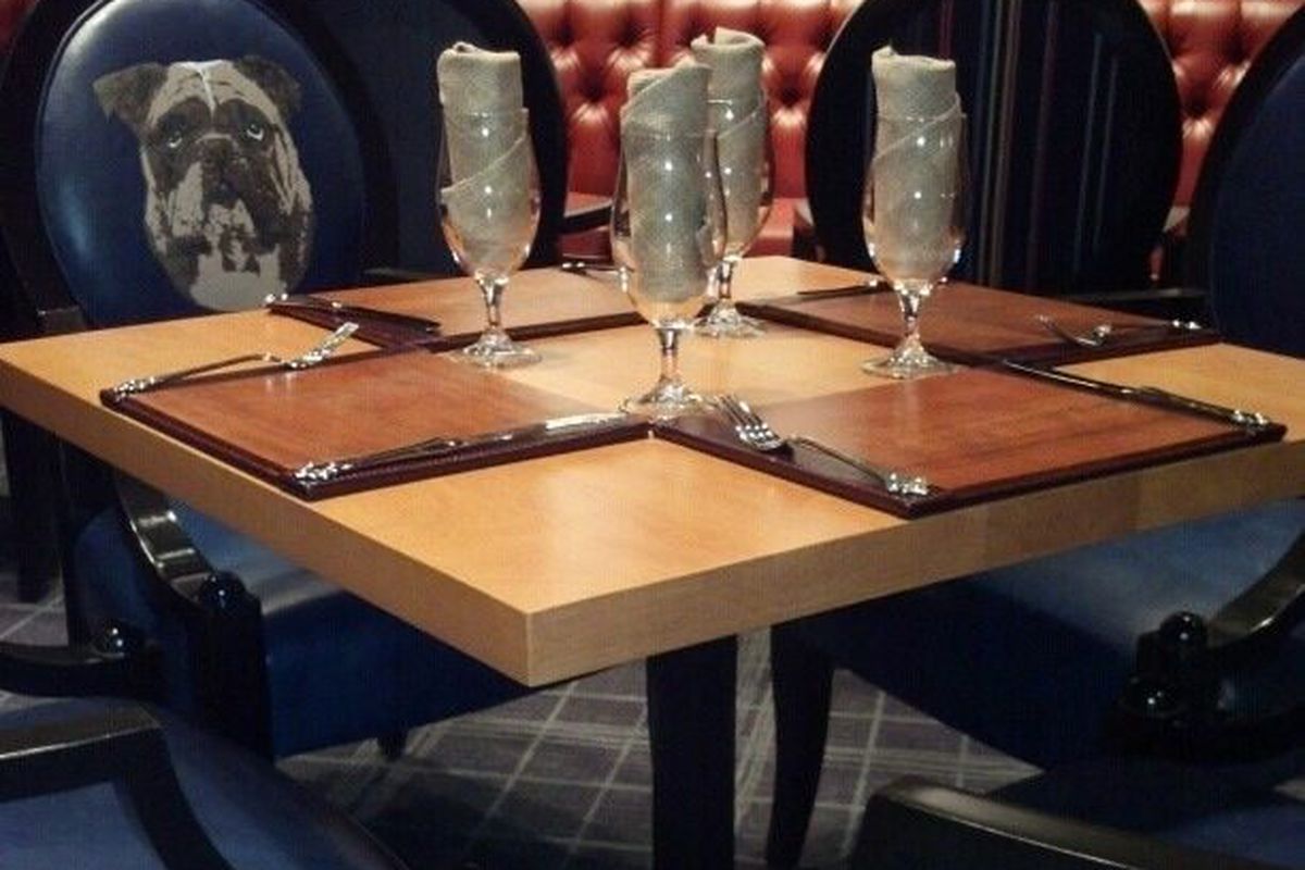 Gordon Ramsay tweeted this photo of the dining room with Rumpole on the chairs. 