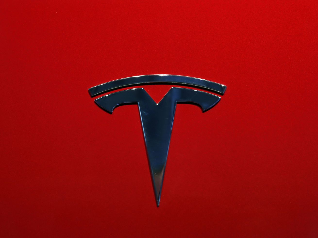The National Transportation Safety Board says Tesla’s Autopilot semi-autonomous driving system was in use when one of its cars drove beneath a semitrailer in Florida in March, killing the driver. 