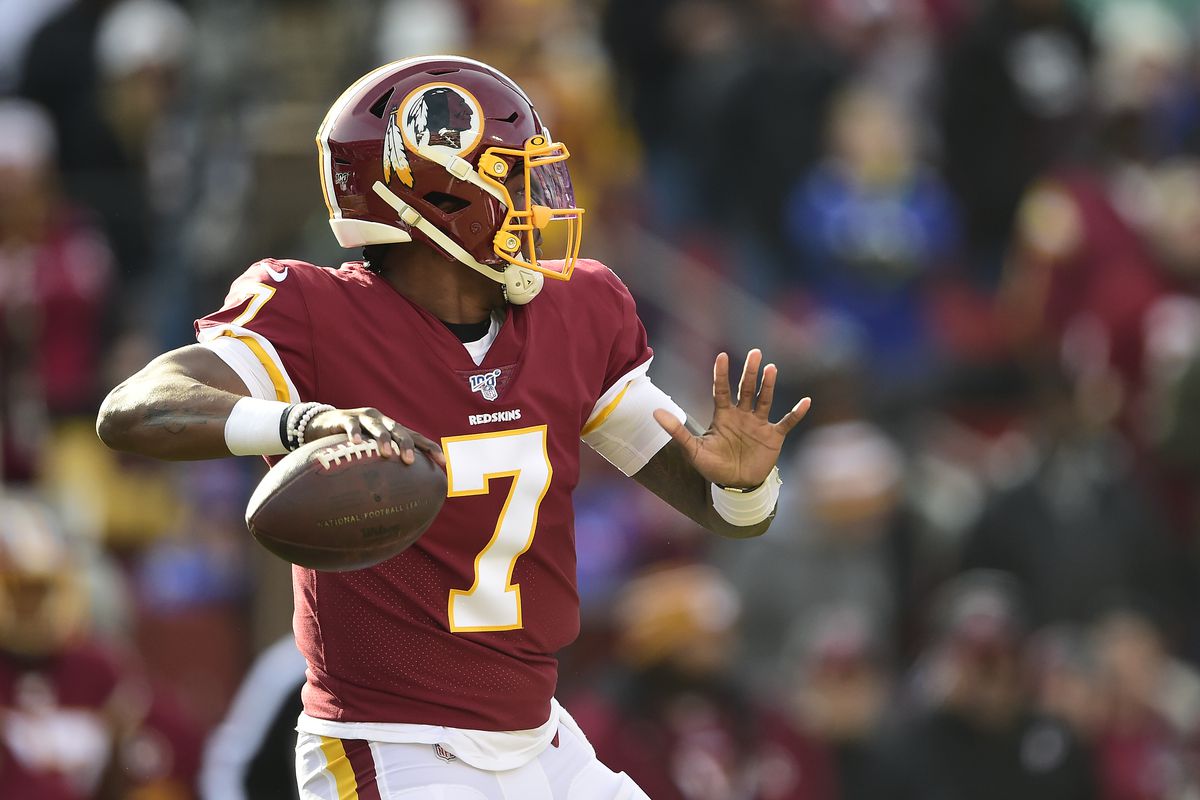 Dwayne Haskins #7 of the Washington Redskins throws a pass in the first quarter against the New York Giants at FedExField on December 22, 2019 in Landover, Maryland.