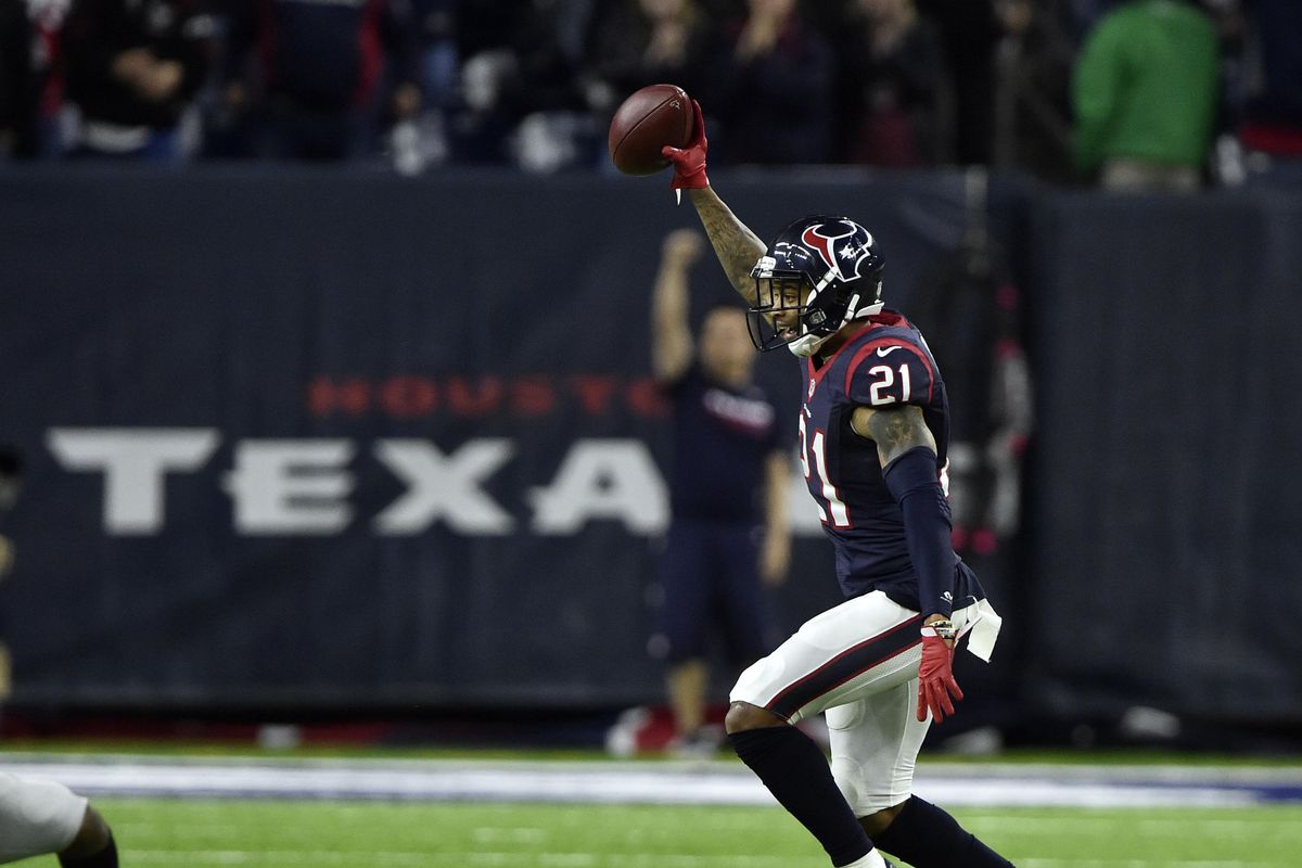 NFL: AFC Wild Card-Oakland Raiders at Houston Texans