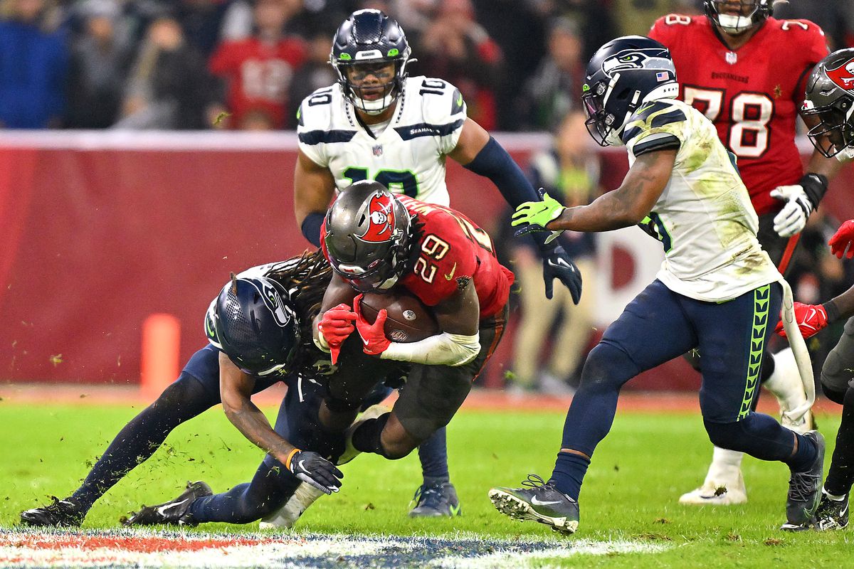Post-Snap Reads 11/14: Seahawks lose sloppy game in Munich to