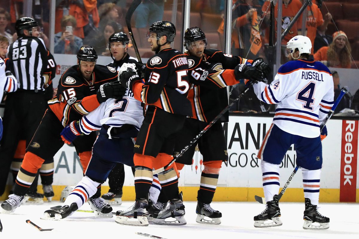 Edmonton Oilers v Anaheim Ducks - Game One