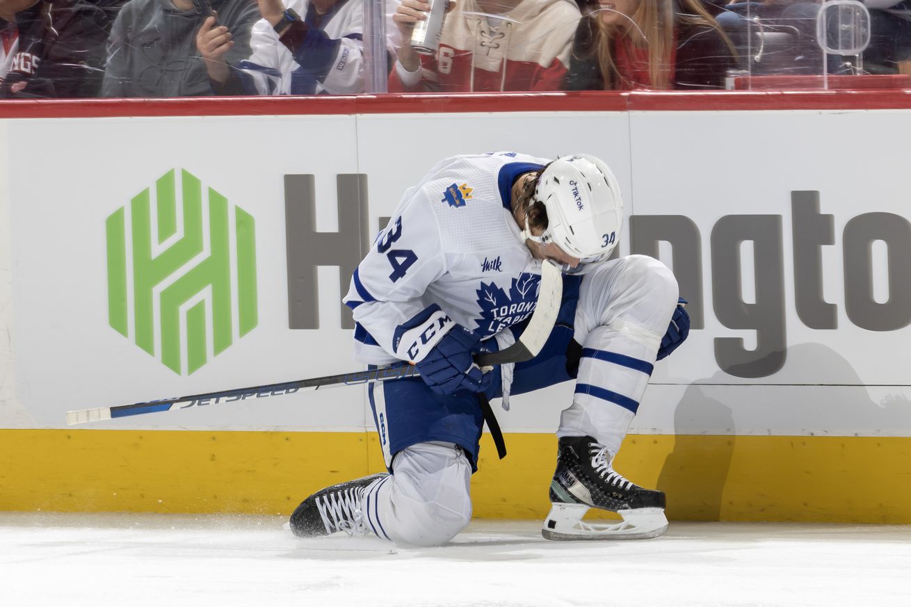 Big Three score early, Murray shuts the door late, Maple Leafs beat Red Wings