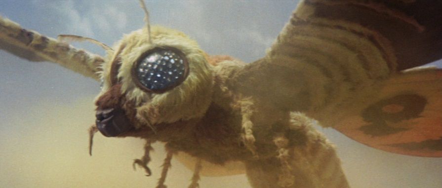 Mothra, trông tuyệt đẹp hơn bao giờ hết, trong Mothra vs. Godzilla.