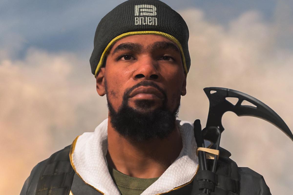 Kevin Durant as he appears in Call of Duty in 2023; he’s wearing a beanie and tactical gear, with a climbing axe poking out of his backpack