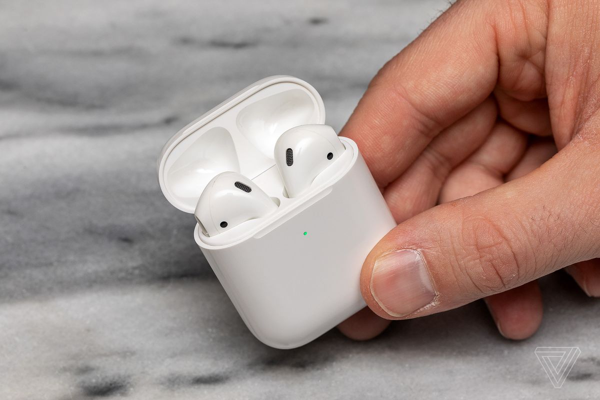 Apple’s second-generation AirPods