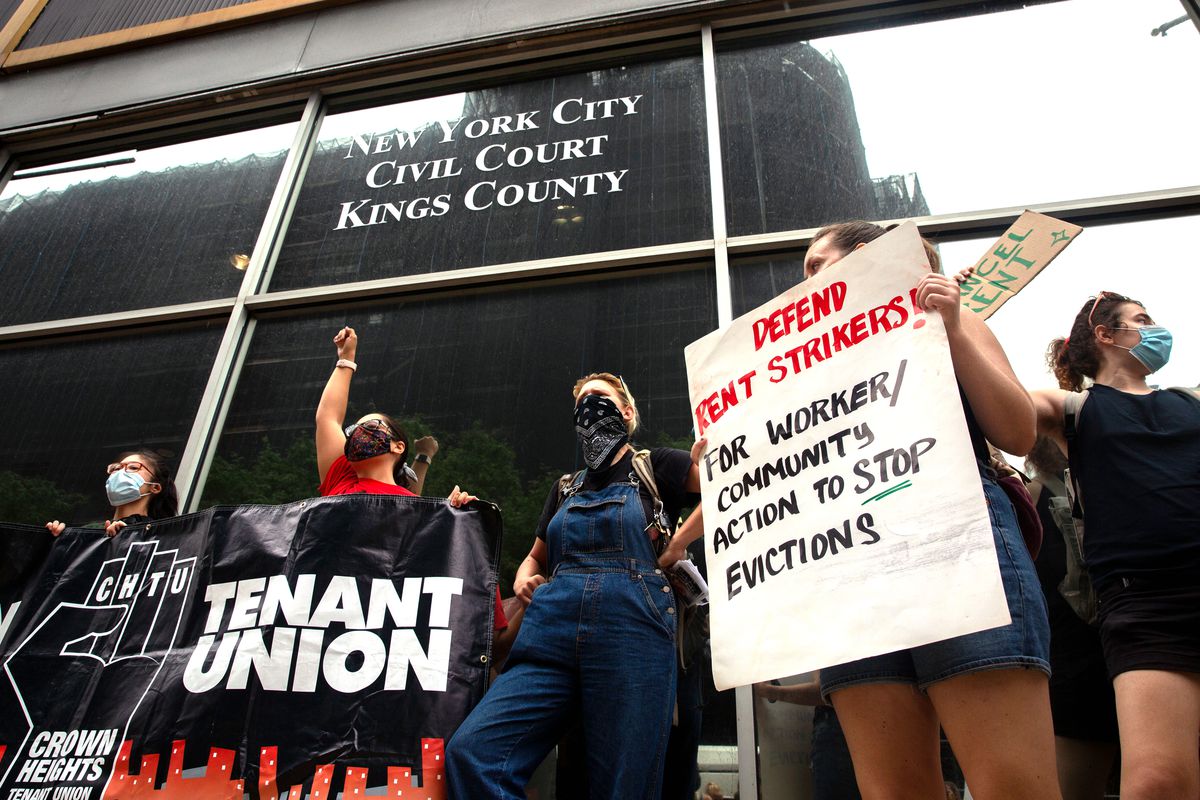 Protesters decry looming eviction proceedings at Brooklyn housing court, Aug. 6, 2020.