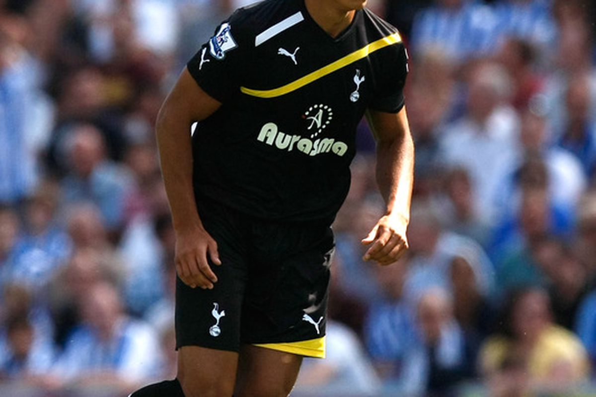 Jake Livermore of Tottenham Hotspur in action during the Pre Season Friendly match between Brighton & Hove Albion and Tottenham Hotspur (Photo by Tom Dulat/Getty Images)