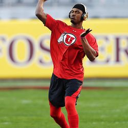 Utah Utes quarterback Troy Williams (3) warms up as the Utes and the Hoosiers play in the Foster Farms Bowl in Santa Clara, California on Wednesday, Dec. 28, 2016.