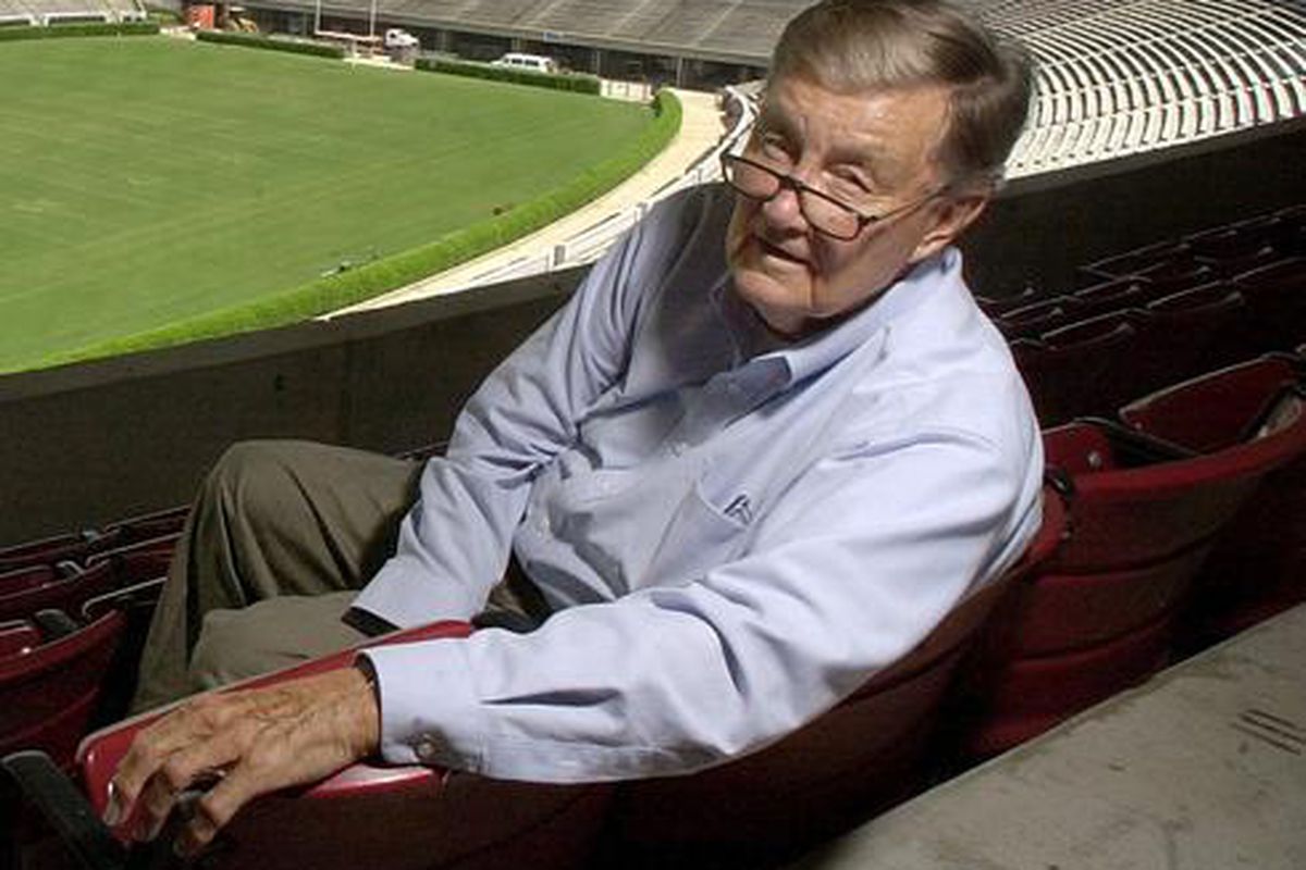 Larry Munson, the long time voice of  Georgia football passed away Sunday night.