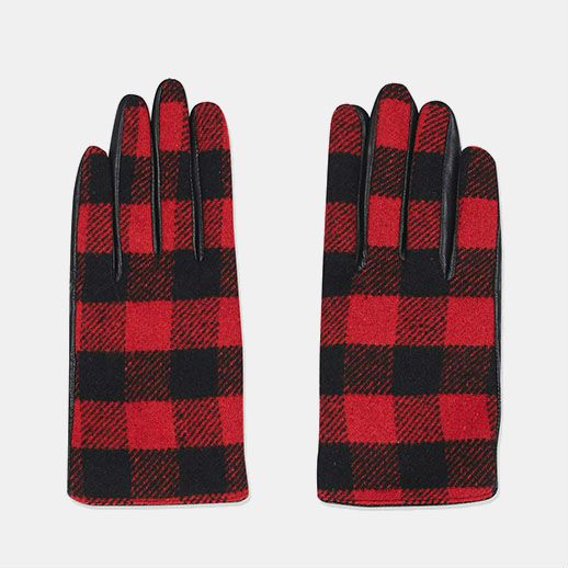Red and black checkered gloves.