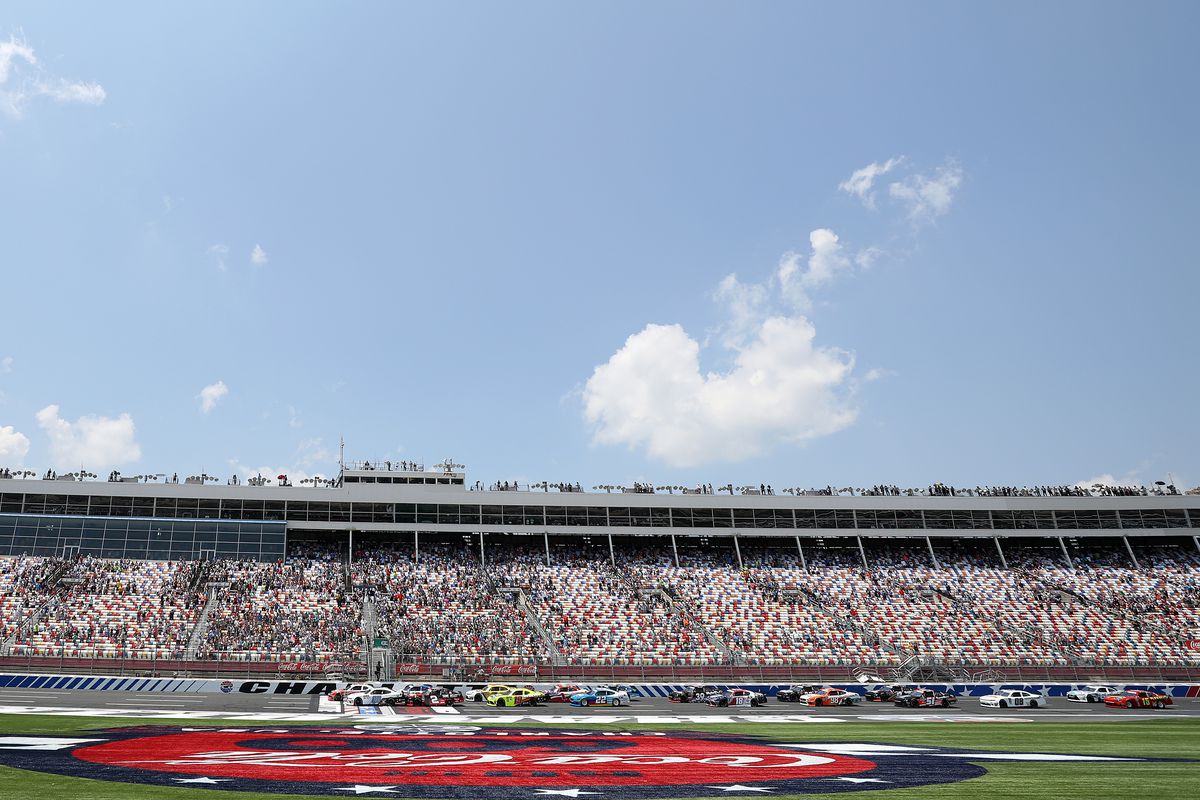 A general view of the start of the NASCAR Xfinity Series Alsco 300 at Charlotte Motor Speedway on May 25, 2019 in Charlotte, North Carolina.