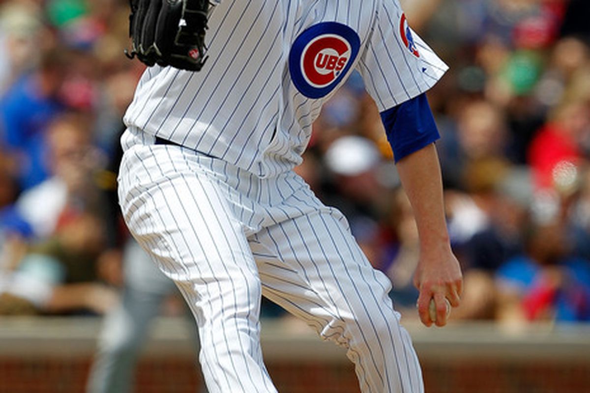 CHICAGO - MAY 14: Starting pitcher Tom Gorzelanny #32 of the Chicago Cubs delivers the ball against the Pittsburgh Pirates at Wrigley Field on May 14, 2010 in Chicago, Illinois. (Photo by Jonathan Daniel/Getty Images)