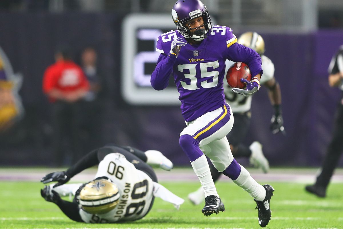 NFL: NFC Divisional Playoff-New Orleans Saints at Minnesota Vikings