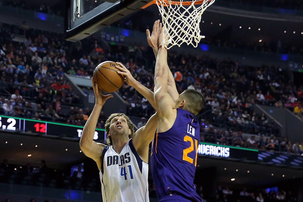 NBA: Phoenix Suns vs Dallas Mavericks