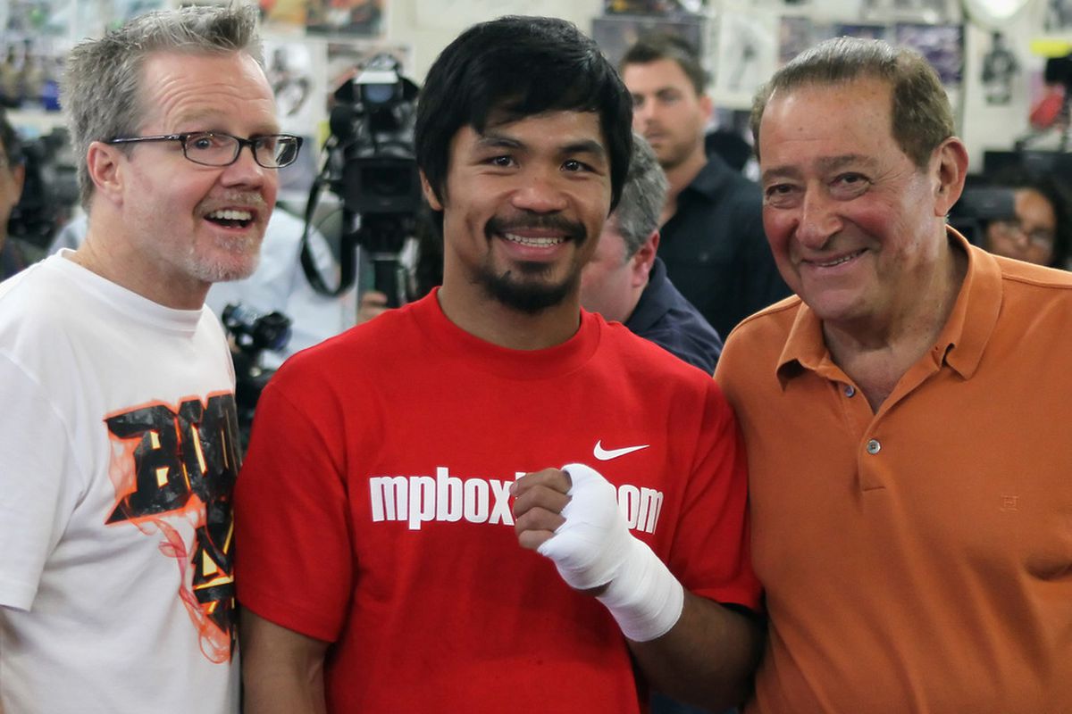 Bob Arum says Manny Pacquiao would never pull a move like Floyd Mayweather Jr did last night. (Photo by Jeff Gross/Getty Images)