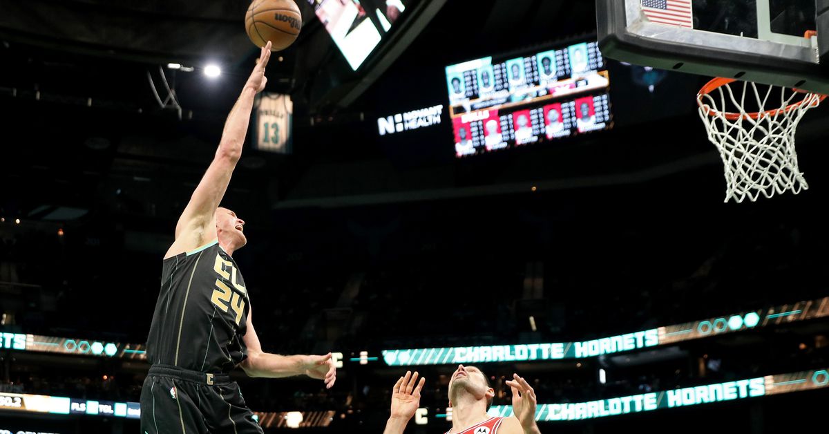 Recap: The Hornets sealed a win over the Bulls with a Mason Plumlee jump shot