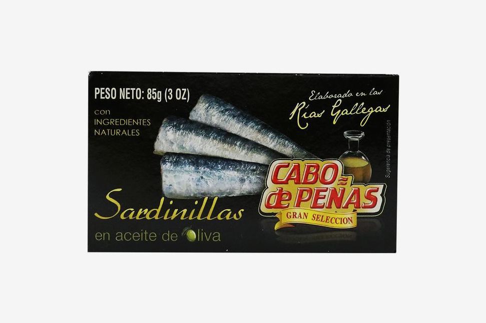 A box of Cabo de Penas sardinillas